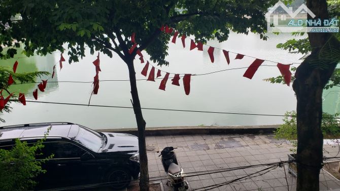 Nhà phố Phạm Huy Thông, Mặt hồ Ngọc Khánh - 42m x Mặt Tiền 4,7m - Vỉa Hè Rộng, Kinh Doanh - 3