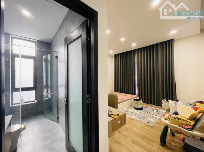 Bán biệt thự 3 tầng đường Lê Hy Cát - 200m2, Nam Việt Á, Khuê Mỹ, Đà Nẵng