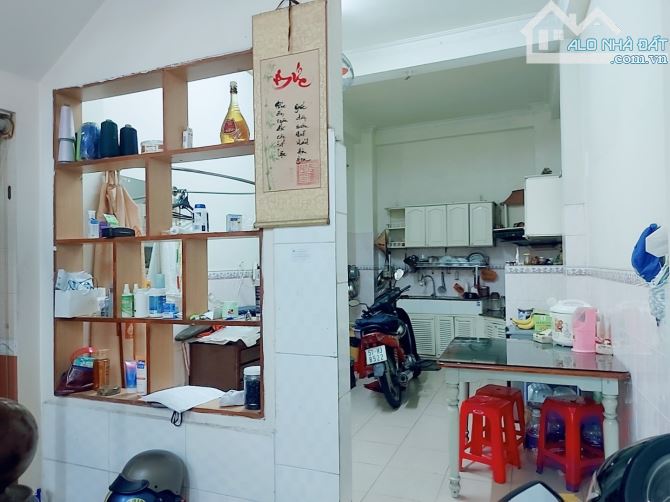Quận 10, Lý Thái Tổ, 4 tầng mới,  hẻm 7m, bán định cư, chỉ 9.6TỶ - 4