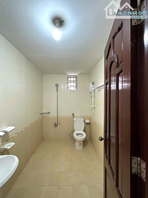 Cho thuê căn hộ minihouse cty 8 Hưng Phú Cần Thơ, đầy đủ nội thất, bãi oto, lộ 16m - 6