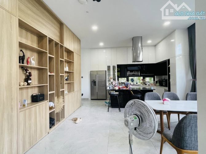 Bán biệt thự 3 tầng đường Lê Hy Cát - 200m2, Nam Việt Á, Khuê Mỹ, Đà Nẵng - 9