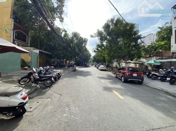Bán nhà MT Quận 1 có HĐT cao - 4 tầng - Giá tốt - 1