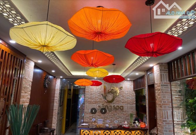 Bán nhà MT Quận 1 có HĐT cao - 4 tầng - Giá tốt - 3
