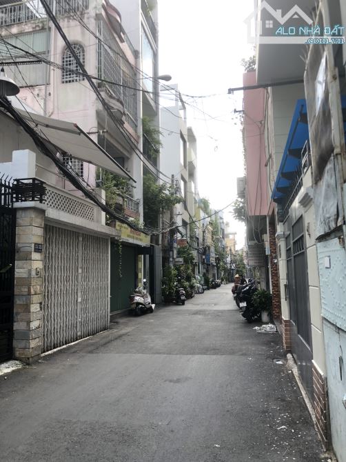 Bán nhà đường Trần Đình Xu Q.1 - 161m2 - 3 Tầng - Giá chỉ 14 Tỷ - 1
