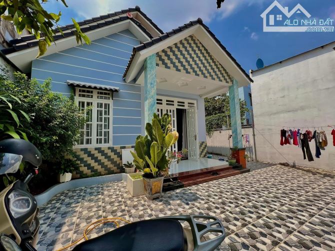 Bán nhà sôt riêng 208m2 ngay cạnh ủy ban phường Trảng Dài-Biên Hòa-Đồng Nai - 1