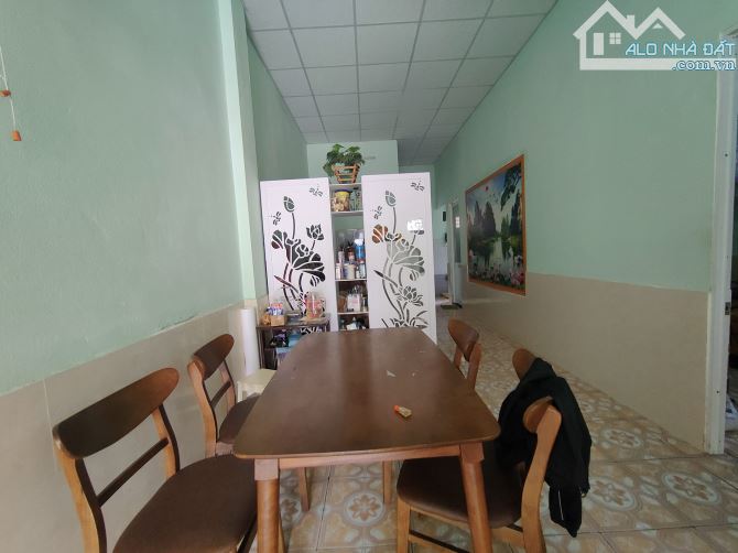 Bán Nhà Cấp 4 Kiệt Ô tô Đậu Trong Sân Đường Phước Tường 11 Chỉ Nhỉnh 2 Tỷ.