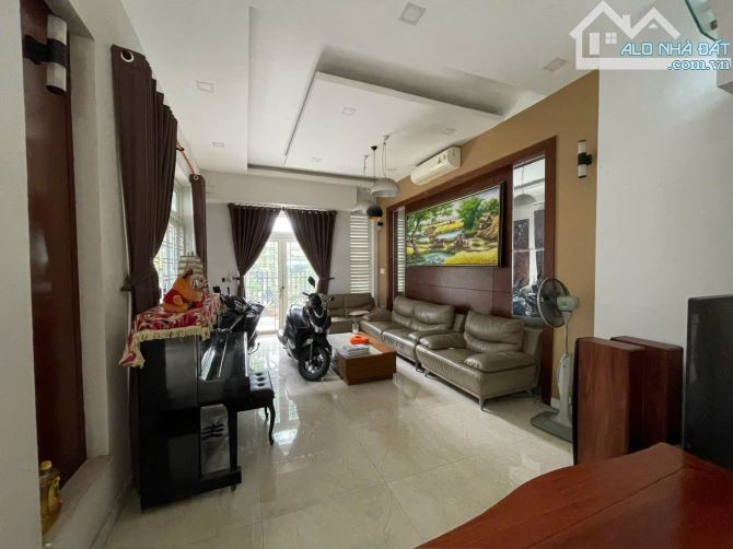 Biệt thự 2MT trục chính nguyễn Đình Thi Khu Dân cư Gia Hoà - 7