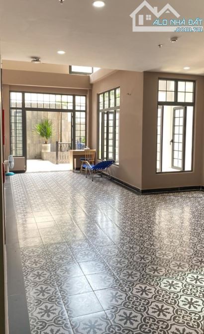 Bán căn mặt tiền Trần Quang Khải, Tân Định, Q1, 5x21, 4 tầng, HĐT: 150tr/th, bán 50 tỷ TL