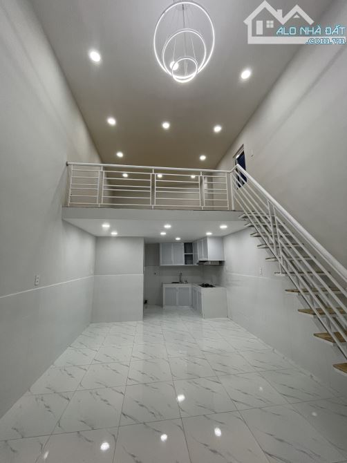 Chỉ có 1,5 𝐭𝐲̉ (bl)- Bán nhà hơn 41m2 có gác lửng Trung Tâm B.Hòa phường Quang Vinh,đgot - 1
