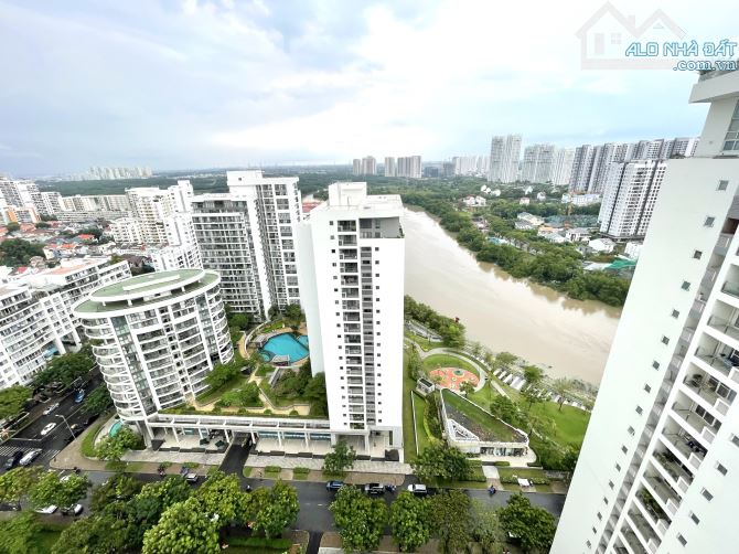 Gia đình cho thuê Penthouse PMH, Q7 gần SSIS, Đinh Thiện Lý, view sông, 4pn đẹp, 380m2 - 7