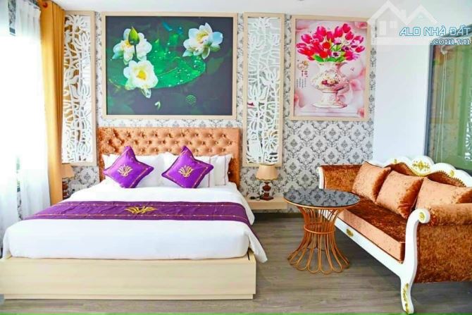 Bán  RESORT 3 mặt tiền tại CỒN KHƯƠNG, DT: 9.755m2, giá: 330 tỷ - 6