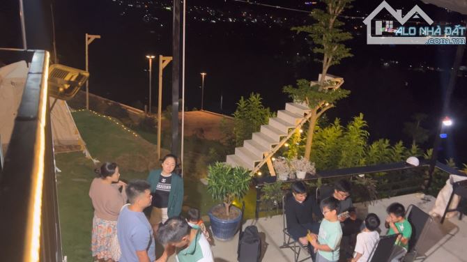 Bán căn nhà Tp Bảo Lộc nhỏ xinh nhìn toàn cảnh thành phố rất đẹp vào là ở ngay