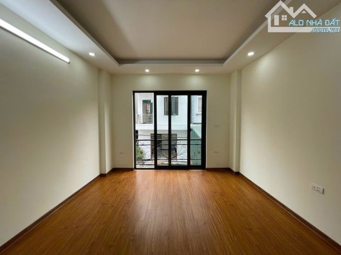 Bán nhà diện tích 35m² xây 5 tầng xây mới thuộc Lai Xá, Kim Chung, huyện Hoài Đức Gía 3,85 - 5