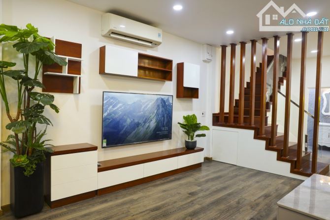 Giảm 2 Tỷ - Hẻm Xe Hơi Trần Văn Quang - 65M2 - 2 Tầng Nhà Mới Đẹp, Ở Ngay. - 3