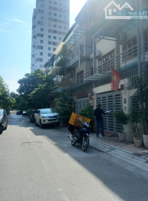 Cần Bán nhanh nhà Liền Kề đẹp rẻ phố Mễ Trì, Quận Nam Từ Liêm, diện tích 80m2, 4 tầng - 6