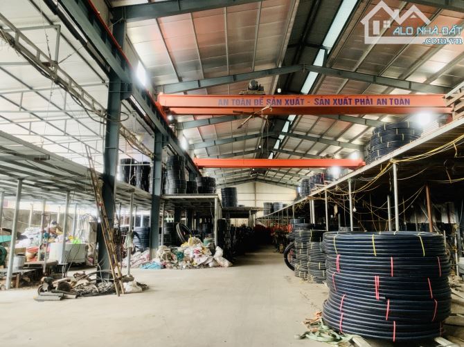 Cho thuê 2700m2 gần cầu mai lĩnh có cẩu trục trạm điện 450kva