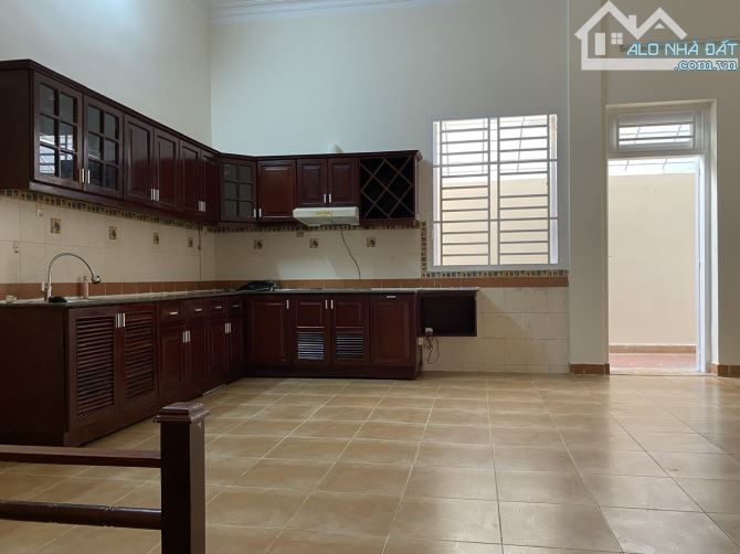 CHO THUÊ BIỆT THỰ MẶT TIỀN ĐƯỜNG 25 -7M X 18M Trệt 2 Lầu Giá 22TR