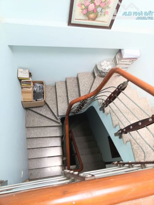 Bán nhà gần Hồ Phương mai Dt 32m2 x4 tầng Mt 4m Giá 4,5 tỷ - 1