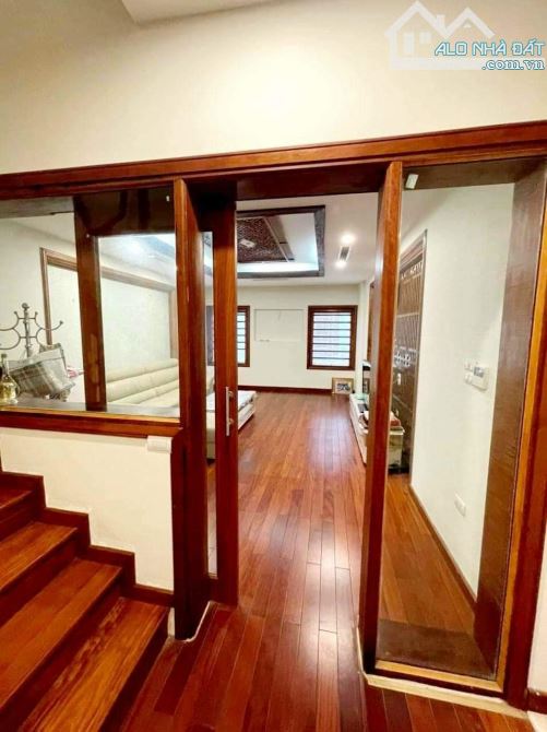 Bán nhà phố Nguyễn Thị Định, Cầu Giấy, 72m2, mt 5m, 23.5ty, Vỉa hè,Kinh doanh,Ô tô tránh
