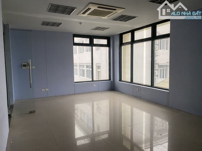 Cho thuê 45m2 - 60m2 sàn văn phòng mặt phố Tây Sơn - Q Đống Đa
