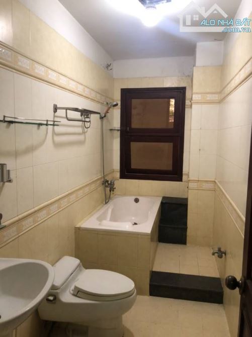 BÁN NHÀ MẶT TIỀN ĐƯỜNG SỐ 9  KDC Himlam , phường 4 Quận 08 - 1