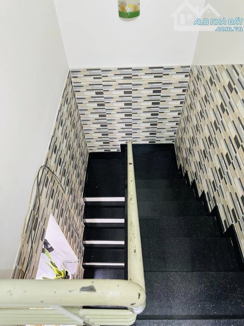 Hẻm Ô Tô 8m,NgayTrungTâm Phường  1,Đinh Tiên Hoàng Giáp Quận 1,55m2,2Tầng Nở Hậu,Nhỉnh 7Ty - 2