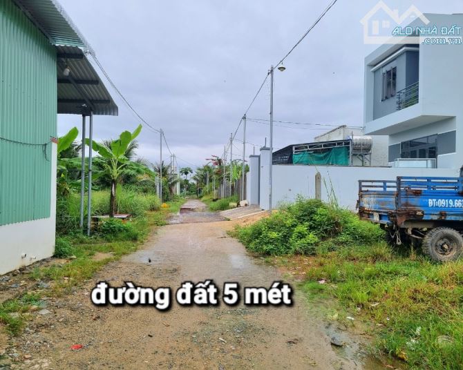 "Đất Nhà Vườn Suối Hiệp, Diên Khánh chỉ 3,5 triệu/m2. Cách Quốc Lộ 1A chỉ hơn 200m. Cách V