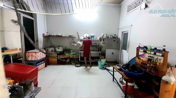 Bán gấp nhà Mặt tiền đang KD, Nguyễn Văn Bứa, gần QL22 , cực rẻ chỉ 9 tỷ. - 2