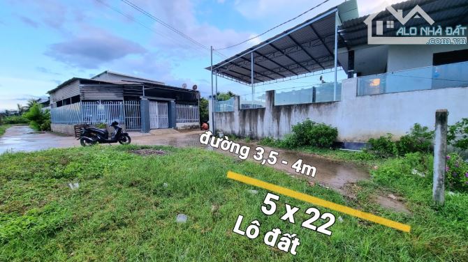 "Đất Diên Sơn- Diên Khánh cách đường Đồng Khởi khoảng 400m, cách đường Mỏ Đá 100m2.  660tr