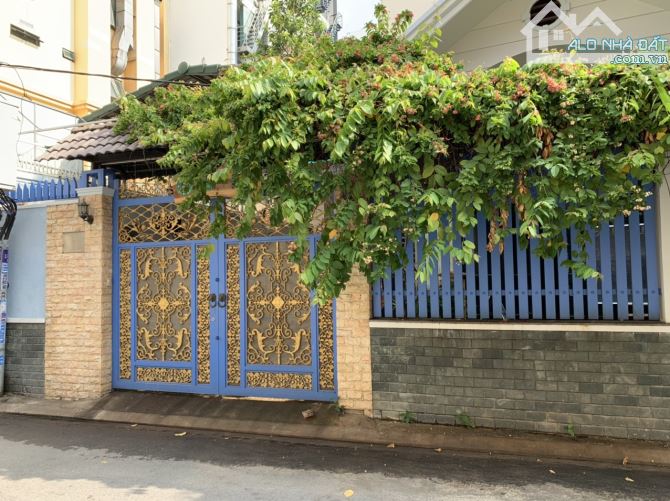 Ban nha MT, giá rẻ nhất, đường HOÀNG TRỌNG MẬU. Q7. Dt: 20m x 40m. Giá 90 tỷ.