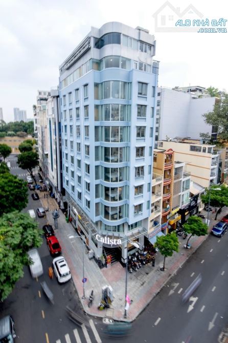 Bán KS 4* Lý Tự Trọng, Quận 1 - DT 7x25m - hầm 10 tầng 65 PN - HĐT 700 triệu