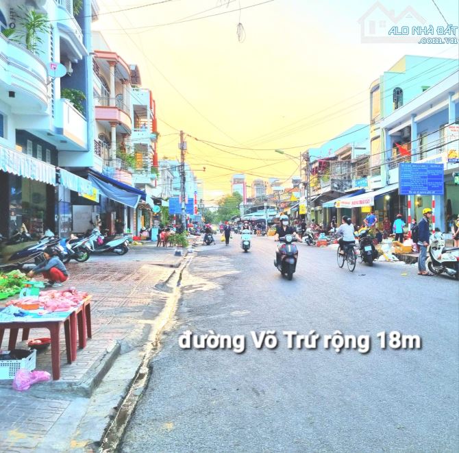 "Bán căn góc mặt tiền kinh doanh đường Võ Trứ gần Chợ Xóm Mới, trung tâm Nha Trang. 11,5t