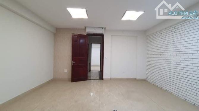 HIẾM RẺ THÁI HÀ HOÀNG CẦU - PHÂN LÔ Ô TÔ TRÁNH VỈA HÈ KINH DOANH 60m2 5 TẦNG THANH LÝ MẠNH - 4