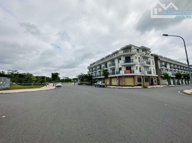 Bán nhà thô 1 trệt 3 lầu view công viên Đường E6, 5x20=100m2 Bửu Long Giá 6,5 tỷ. - 6