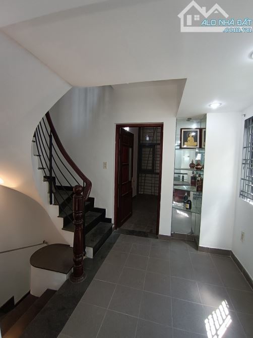 Bán nhà hẻm xe hơi, Tân Bình, 4 tầng, giá 7 tỷ