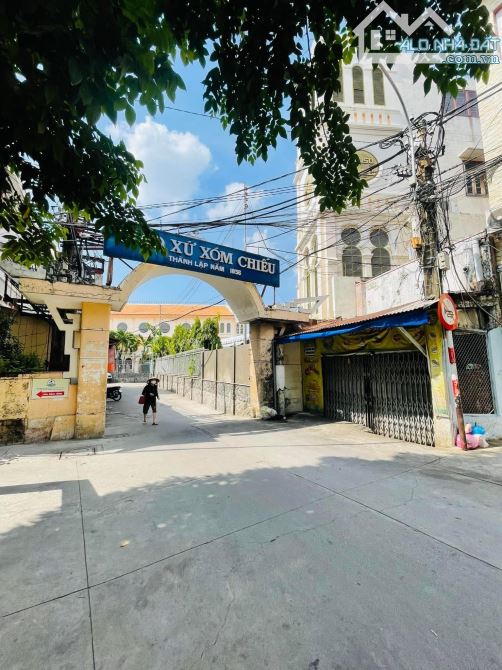 Chiều ngang: 6,28 - Chiều dài: 11,5 tỷ - 2