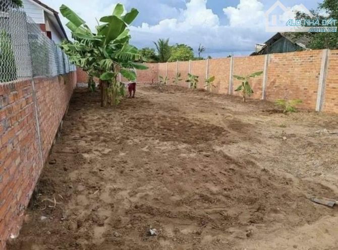 Bán gấp lô đất 125m2 ngay cổng vào KCN Giang Điền 780 triệu - 2