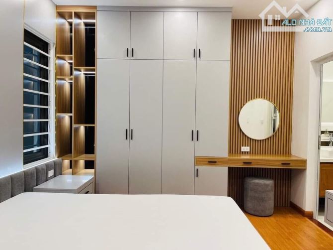 Bán nhà đường Lai Xá DT 30m2 x 5 tầng ful nội thất gỗ Lim Nam Phi, thiết kế đep Gía 4,8 tỷ - 3