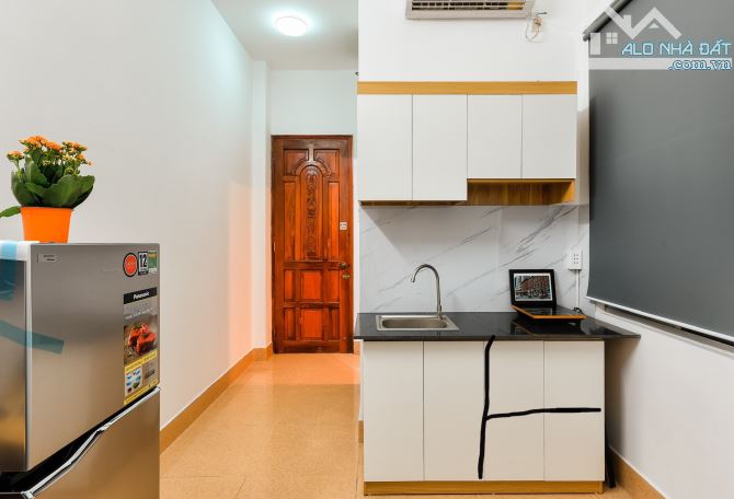 Cho thuê căn hộ Studio Full Nội Thất giá tốt ngay trung tâm Quận 1 gần phố đi bộ