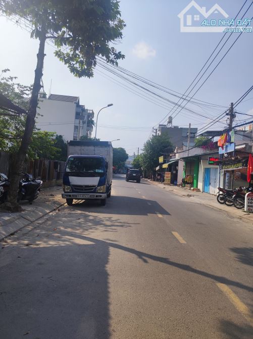 Chỉ 13tr/m2 có 1800m2 thổ cư, nhà mặt tiền nhựa kề Nguyễn Văn Bứa, Hóc Môn