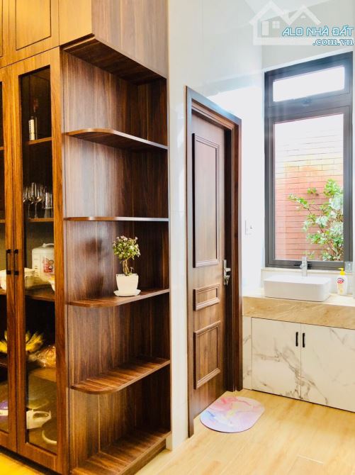 cần bán nhà phố mới xây nội thất cao cấp đường chính cổ loa phường 2 tp đà lạt - 1