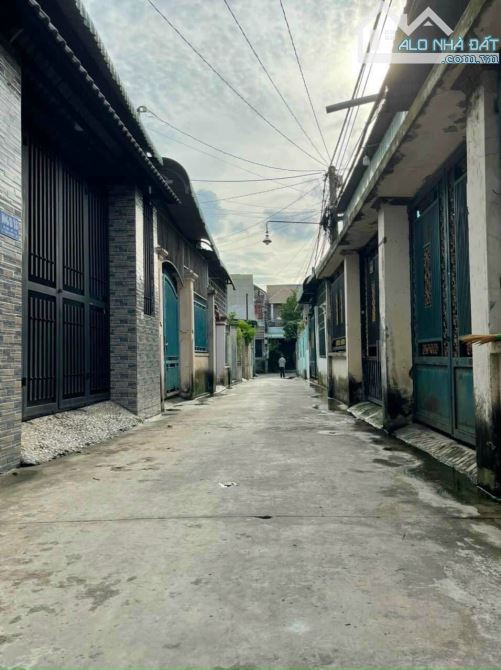 Bán nhà kp11, phường Tân Phong cách chợ nhỏ 26 80m, cách trường học cấp 1 (500m)
