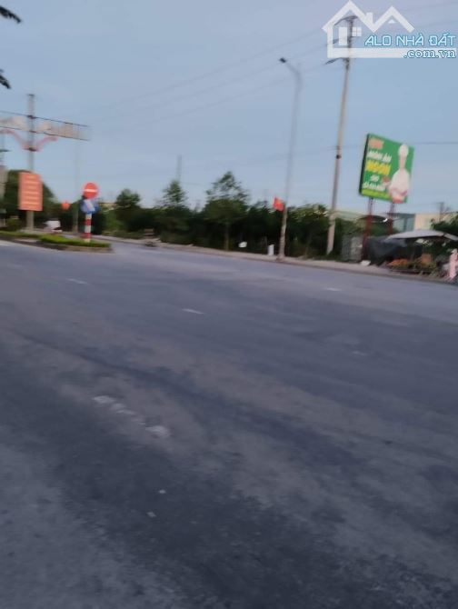 CHỦ CẦN BÁN GẤP LÔ ĐẤT PHÚ ĐIỀN  CẠCH CHUNG  CƯ CAO  NGUYÊN TP TỪ SƠN DT100M2 MT5M - 7xTY