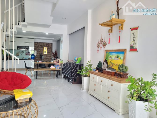 Nhà bán Hẻm xe hơi Phan Văn Trị Gò Vấp  4,5x13m 4 tầng 57m2 giá 7,8 tỷ có TL - 1