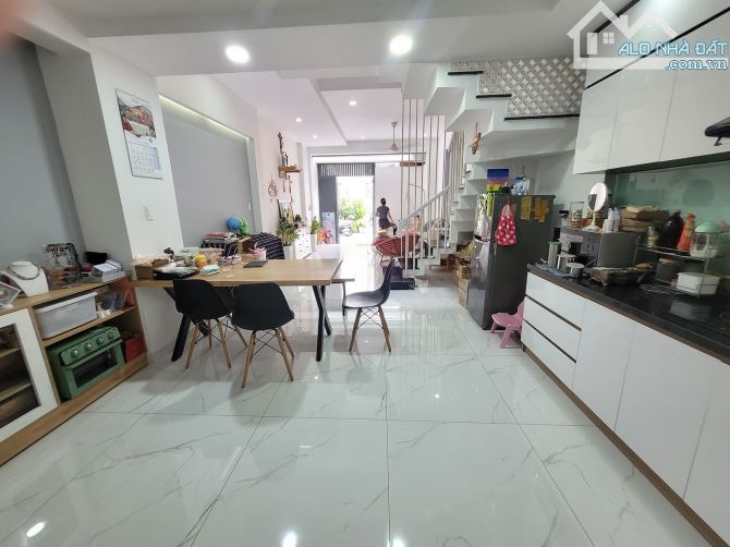 Nhà bán Hẻm xe hơi Phan Văn Trị Gò Vấp  4,5x13m 4 tầng 57m2 giá 7,8 tỷ có TL - 2