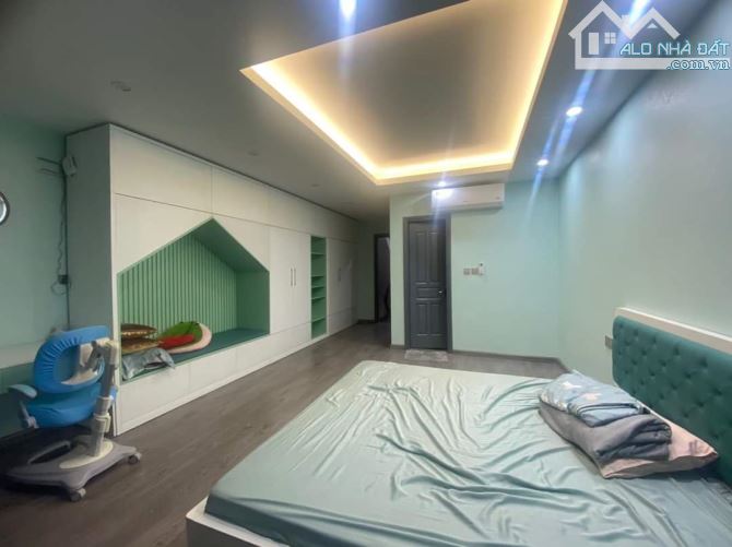 MẶT PHỐ BÙI HUY BÍCH ĐỐI DIỆN QUẬN ỦY VỈA HÈ 7M 6 tầng thang máy 68m mt 5m chỉ 14 tỷ. - 3