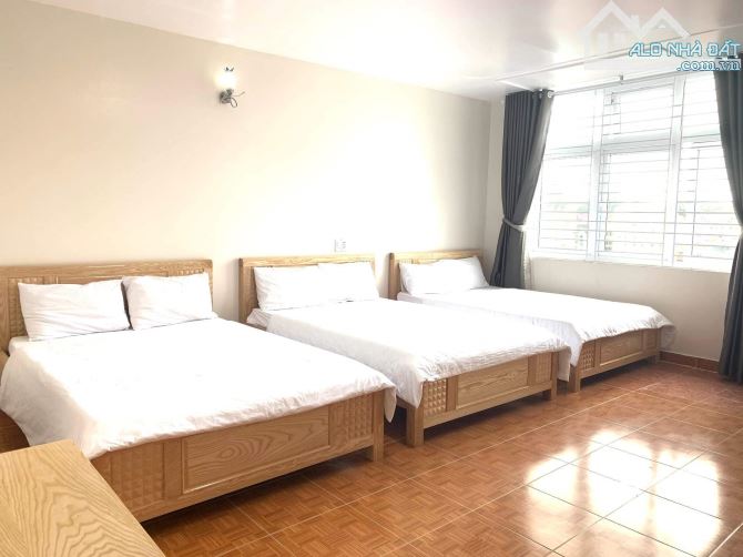 Cần Bán Khách Sạn Mặt Tiền Đường Nguyễn Chí Thanh - Phường 1 - Tp Đà Lạt.6 tầng 52ty
