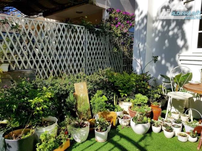Cán bán or cho thuê căn biệt thự tại tp Đà Lạt. 5 ần 16phong. 29ty - 2