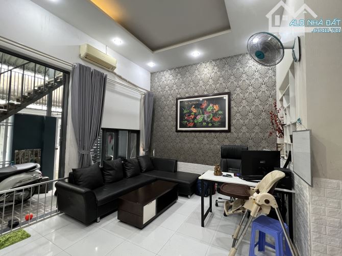 Chỉ 30tr/m2, nhà 2 mặt hẻm trước sau, ngay Chợ Cầu Quang Trung Tô Ký, CVPM Quang Trung - 2