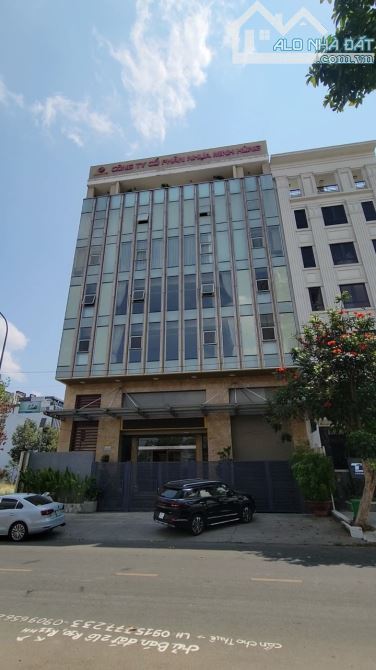 Tòa Building Hầm 7 Tầng_DT:16x20m với 1900m2 Sàn MT 57-59 Nguyễn Văn Kỉnh,P.TML,Q2_180 Tỷ